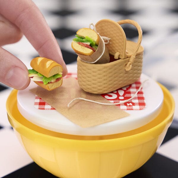 MGA's Miniverse™ - Make It Mini Diner: Series 4 Wave A 2025 Mystery Capsule - Image 8