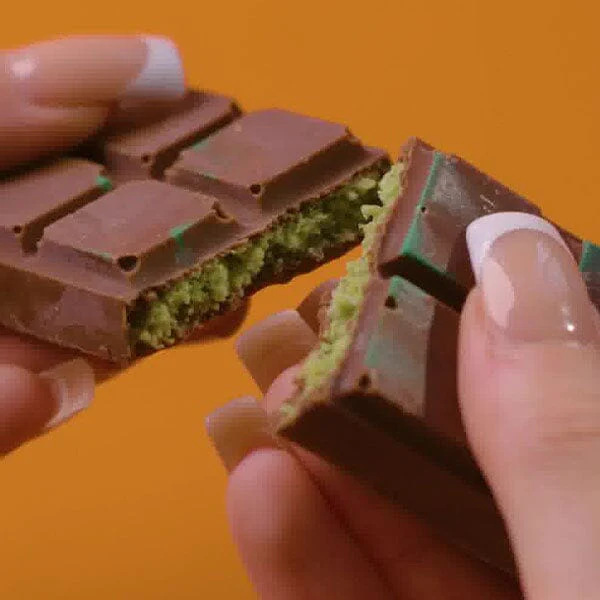 Dubai Chocolate Bar Pistachio by Oasis Treasures  75g (2.65oz) - Image 4