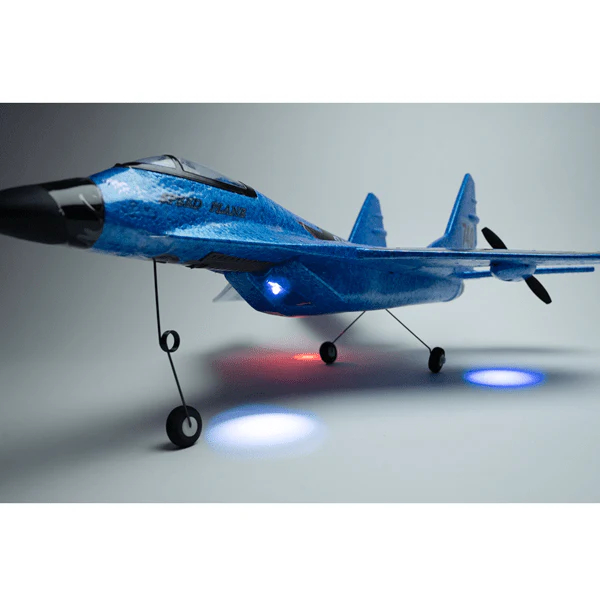 TopWinger: 2.4G Remote Control Fighter Jet with Extra Battery - Image 14